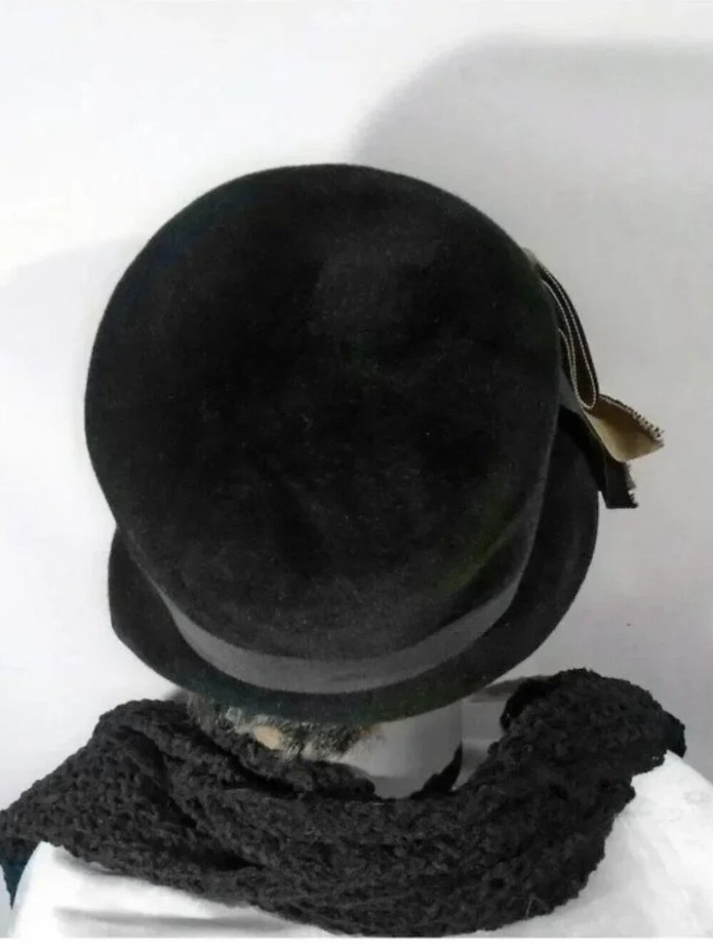 Vintage Cloche Hat + HATBOX Deluxe Velour Fur Felt Jazz Age Flapper - Picture 3 of 11